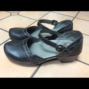 Dansko Mary Jane 9.5/10